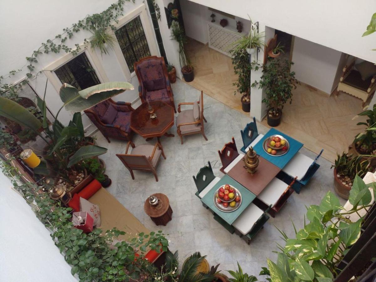 El Patio Courtyard House Hotel Tunis Exterior photo