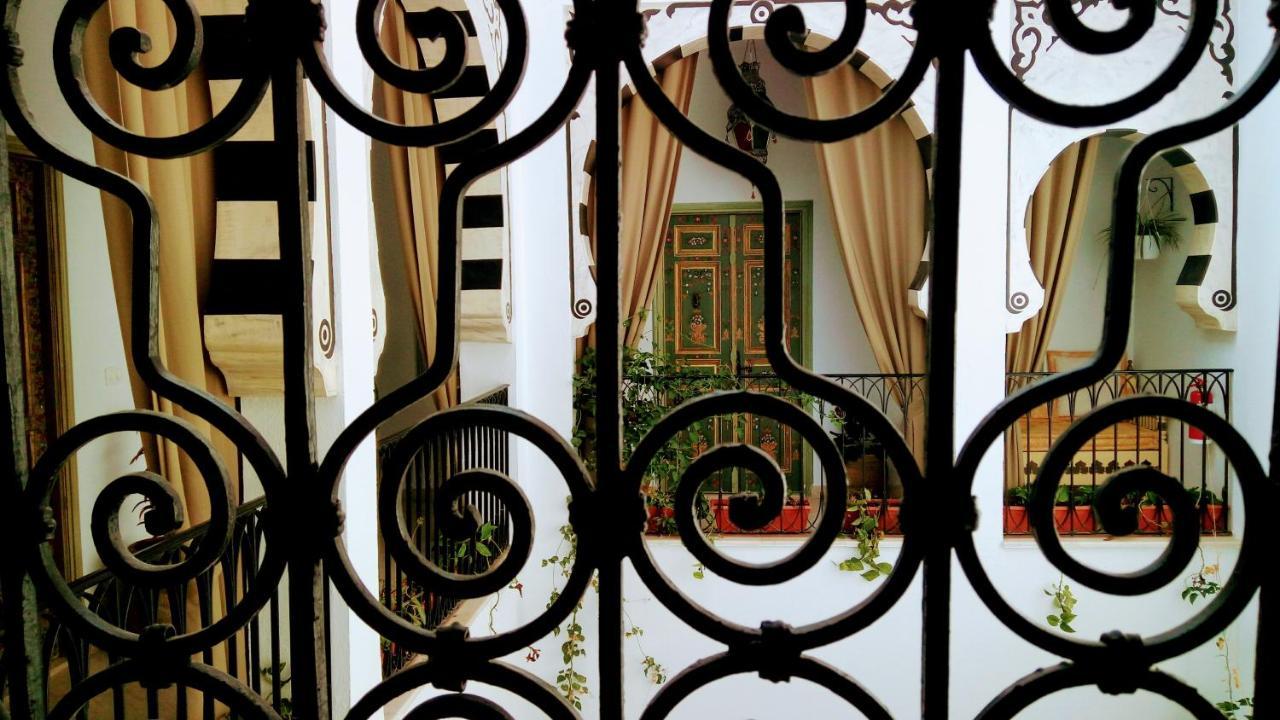 El Patio Courtyard House Hotel Tunis Exterior photo