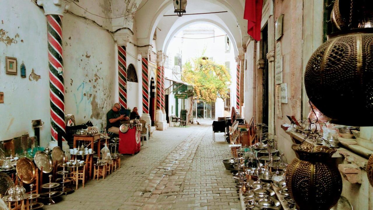 El Patio Courtyard House Hotel Tunis Exterior photo