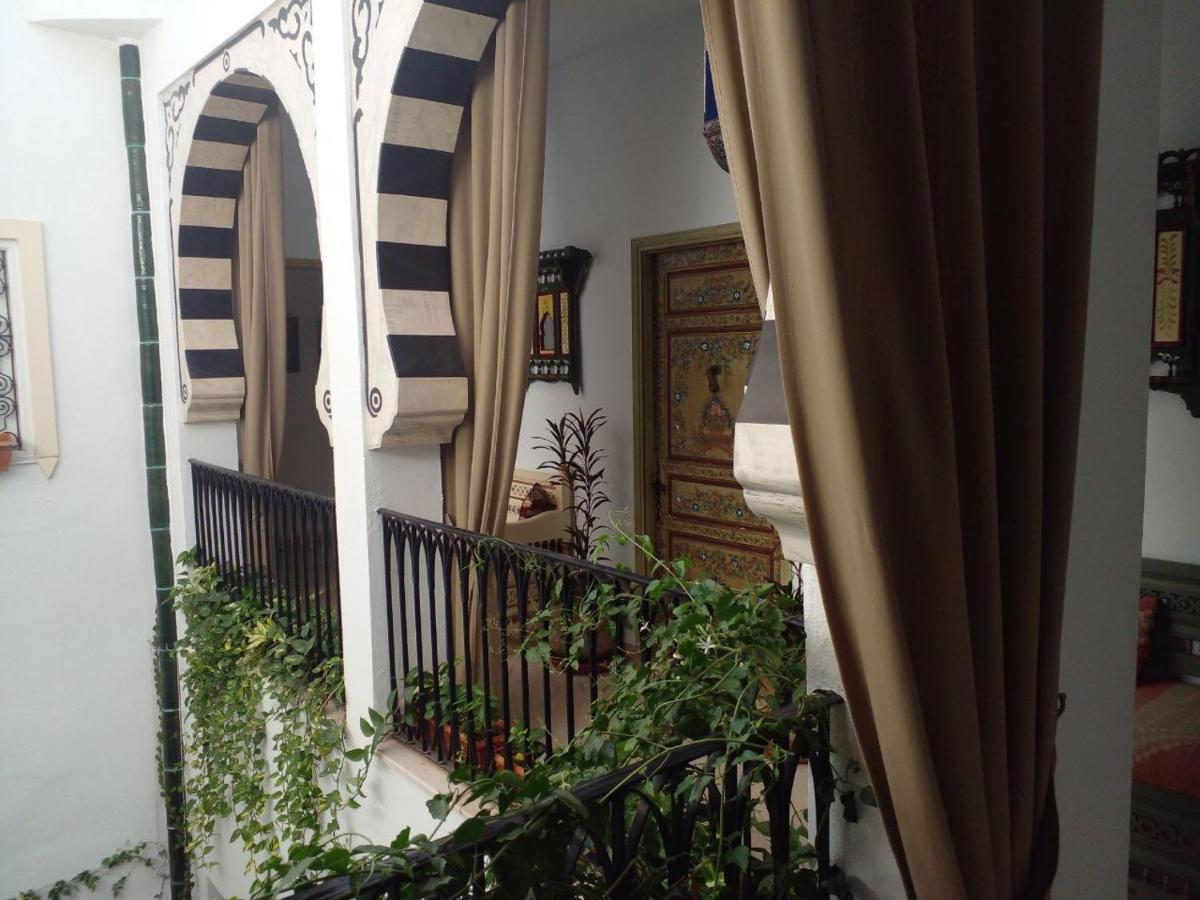 El Patio Courtyard House Hotel Tunis Exterior photo