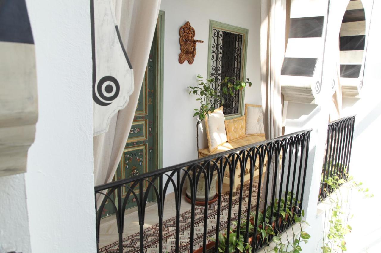 El Patio Courtyard House Hotel Tunis Exterior photo