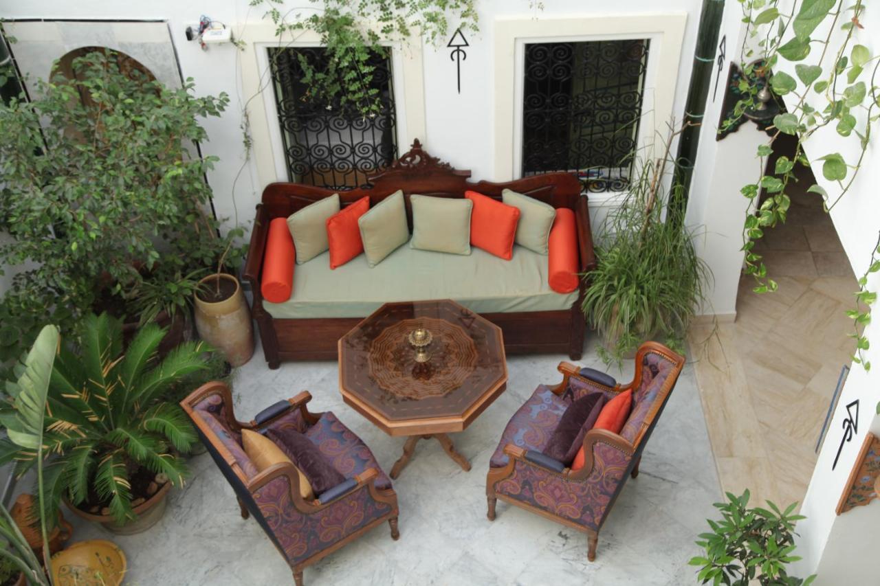 El Patio Courtyard House Hotel Tunis Exterior photo