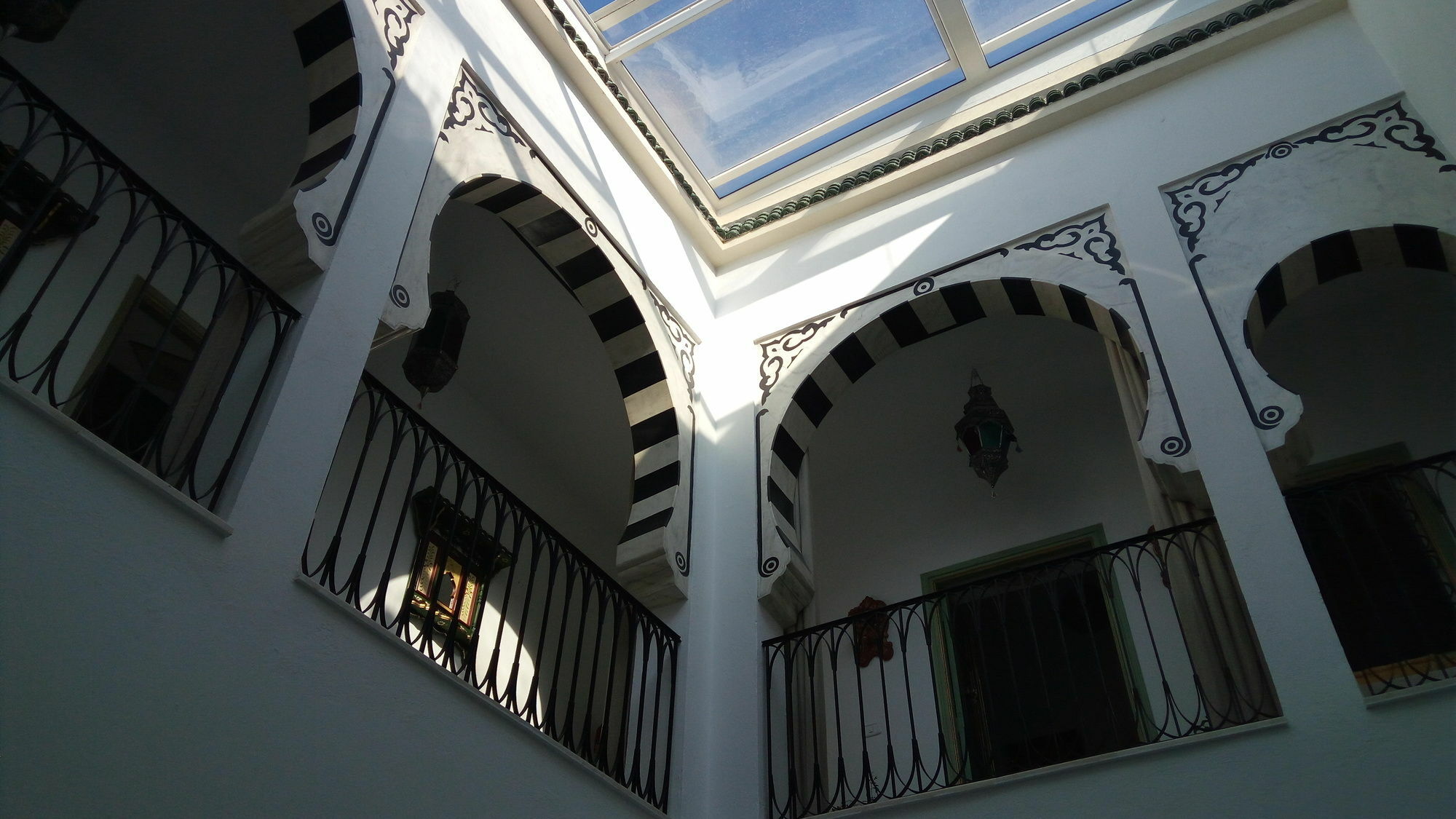 El Patio Courtyard House Hotel Tunis Exterior photo